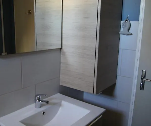 Lara 4 - T2 Spacieux Parking - Pres Centre-port, Ile Des Loisirs, Richelieu 아파트 *