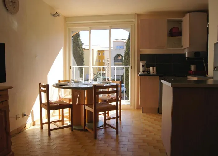 Lara 4 - T2 Spacieux Parking - Pres Centre-port, Ile Des Loisirs, Richelieu 아파트