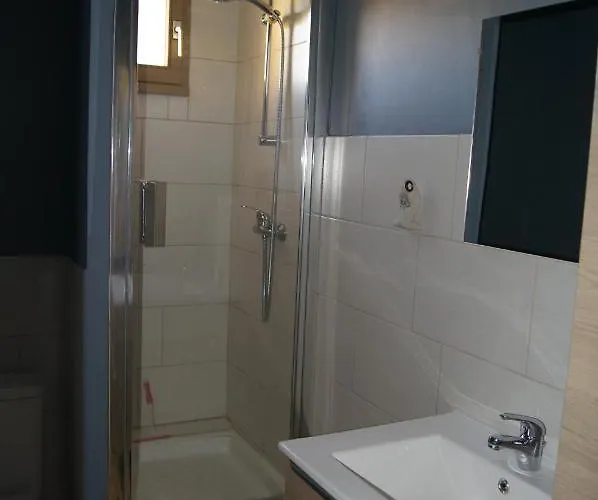 Lara 4 - T2 Spacieux Parking - Pres Centre-port, Ile Des Loisirs, Richelieu 아그