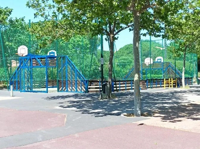 Les Locations De Lara Iv - T2 Spacieux Parking Privatif Près Port, Plage, Ile Des Loisirs Appartamento